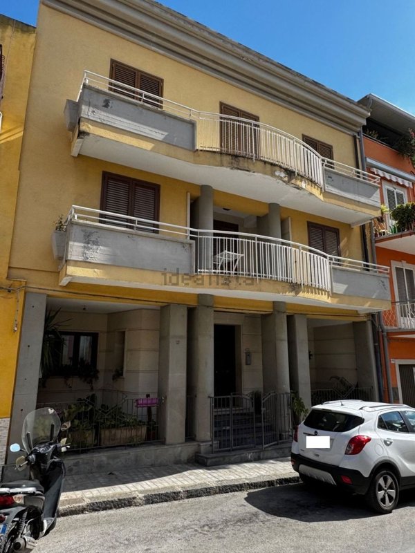 casa indipendente in vendita a Solarino