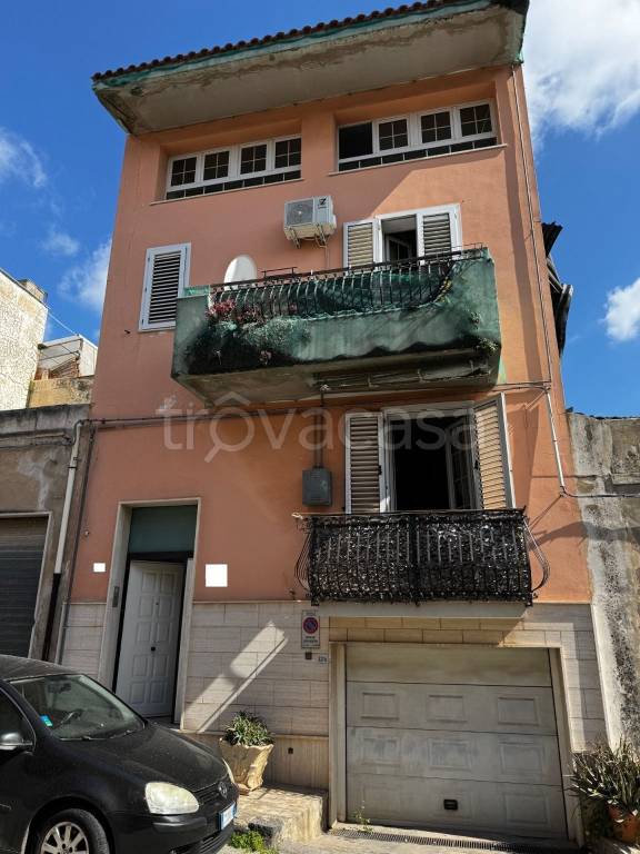 casa indipendente in vendita a Solarino
