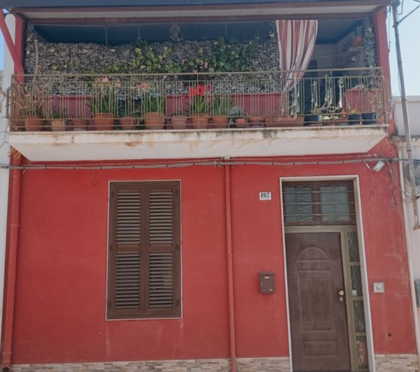 casa indipendente in vendita a Solarino
