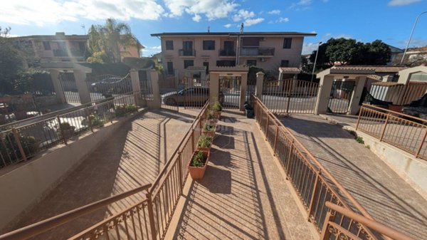 casa indipendente in vendita a Solarino