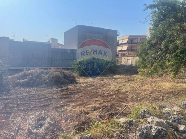 negozio in vendita a Solarino