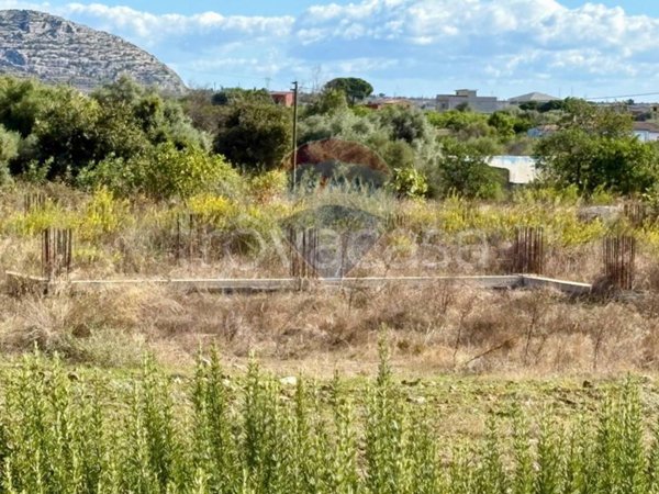 negozio in vendita a Solarino