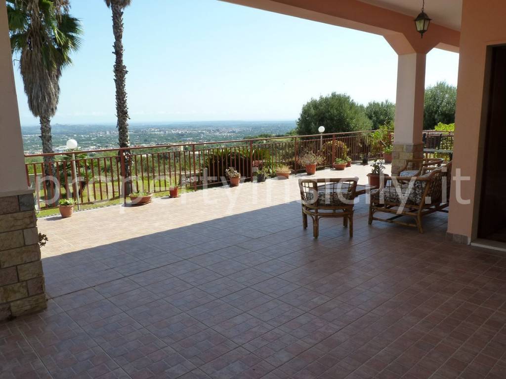 casa indipendente in vendita a Solarino