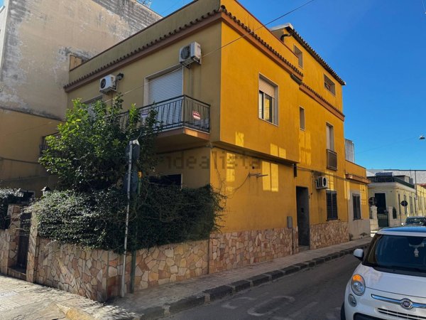 casa indipendente in vendita a Solarino