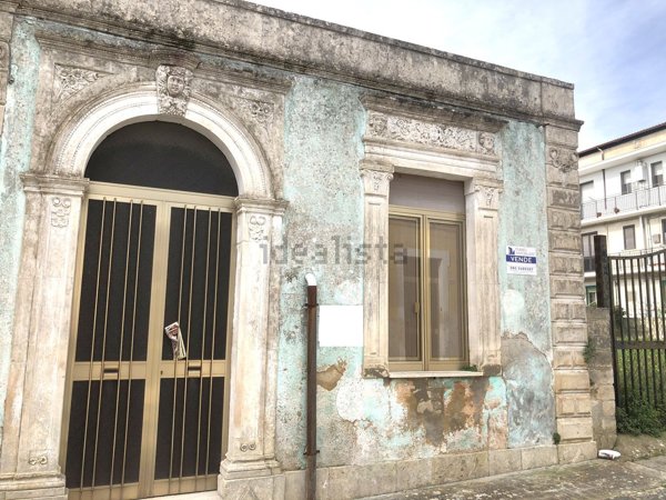 casa indipendente in vendita a Solarino
