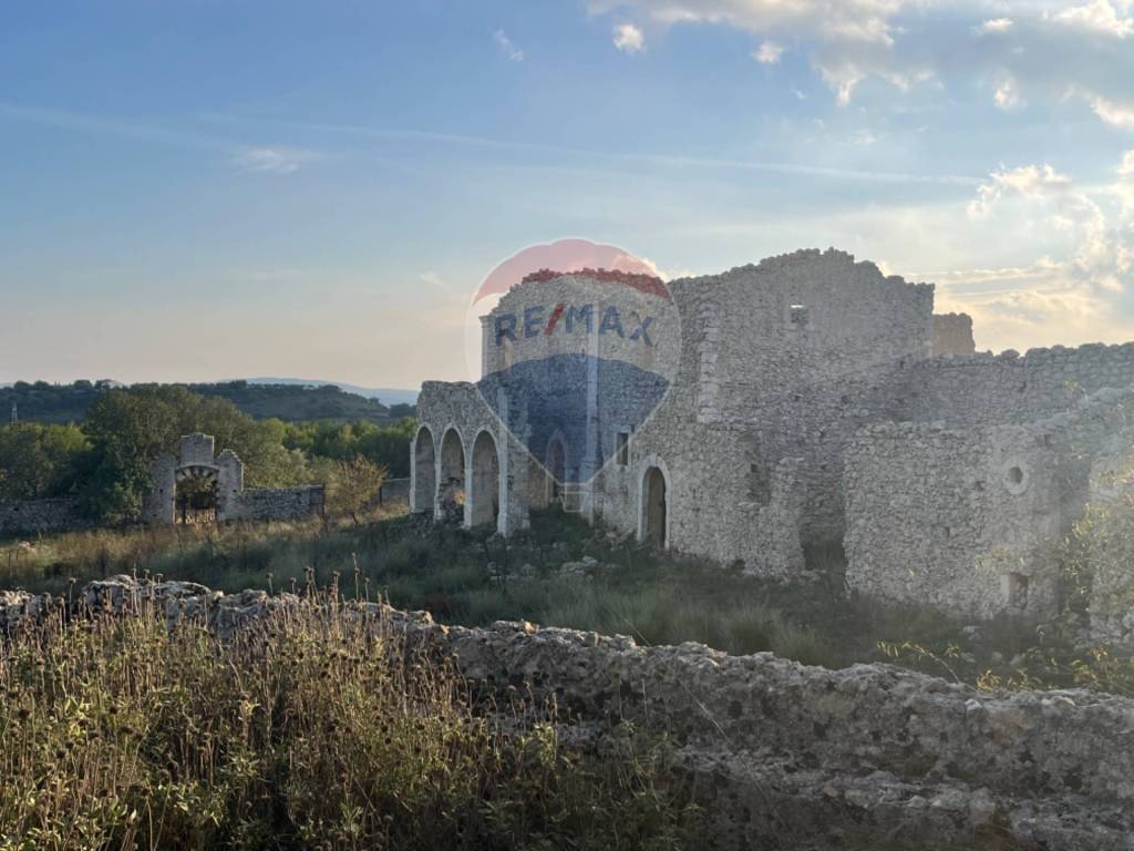 casa indipendente in vendita a Sortino