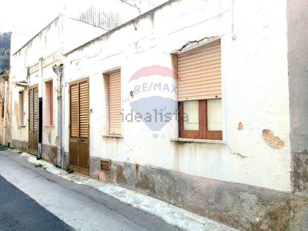 casa indipendente in vendita a Sortino