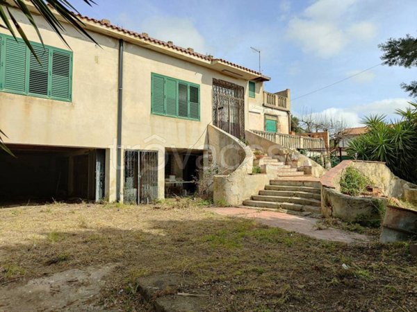 casa indipendente in vendita a Sortino