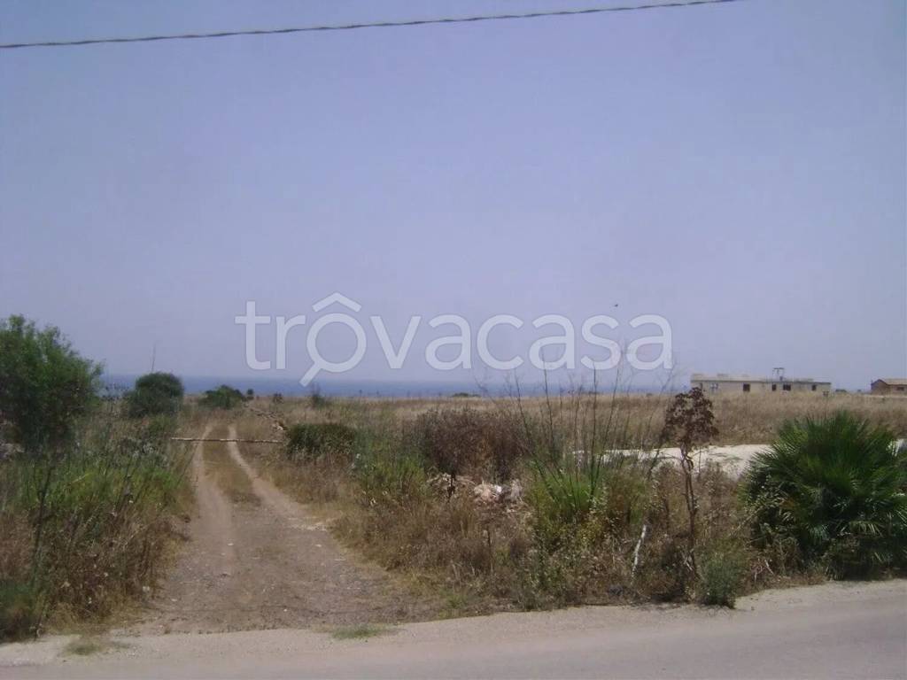 locale di sgombero in vendita a Portopalo di Capo Passero