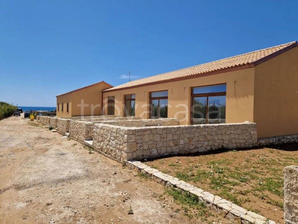 negozio in vendita a Portopalo di Capo Passero