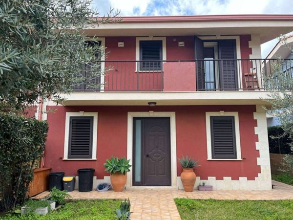casa indipendente in vendita a Portopalo di Capo Passero