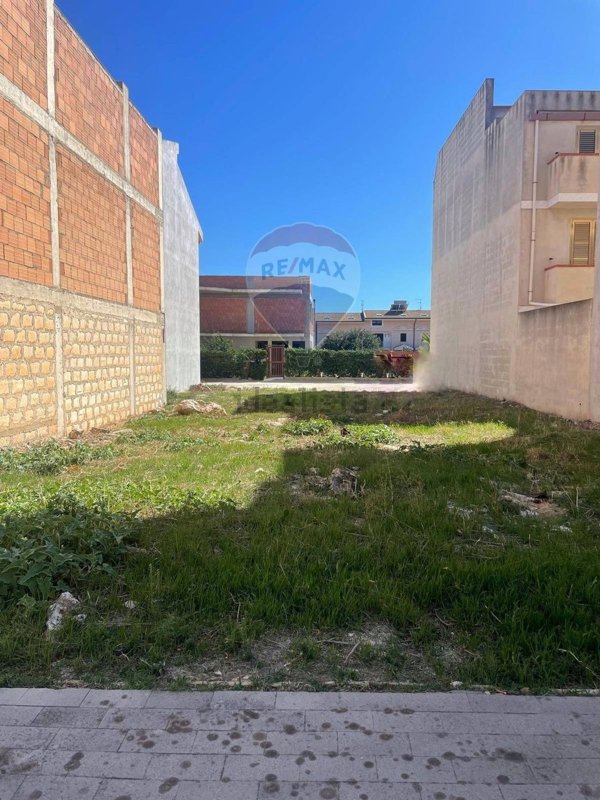 terreno edificabile in vendita a Portopalo di Capo Passero