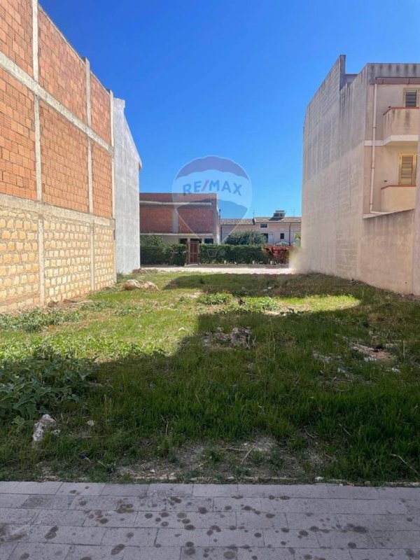 terreno edificabile in vendita a Portopalo di Capo Passero