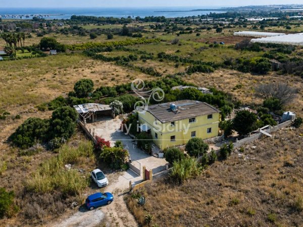 casa indipendente in vendita a Portopalo di Capo Passero