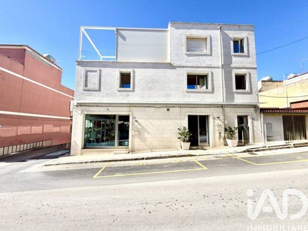 negozio in vendita a Portopalo di Capo Passero