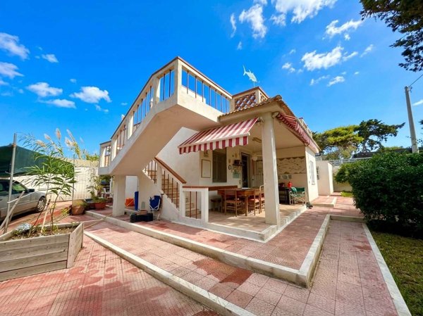 casa indipendente in vendita a Portopalo di Capo Passero
