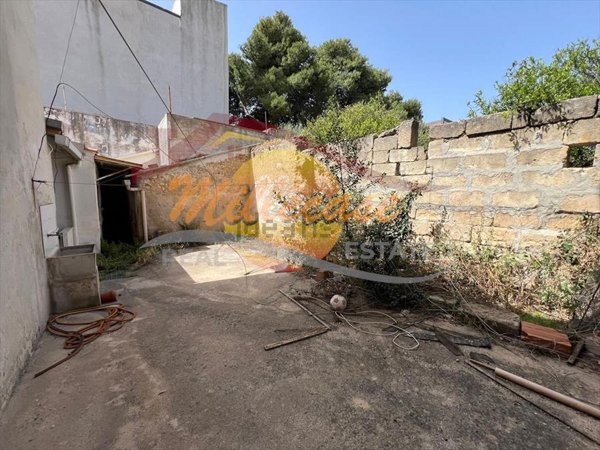 casa indipendente in vendita a Priolo Gargallo