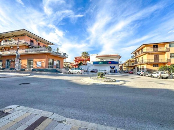 negozio in vendita a Priolo Gargallo