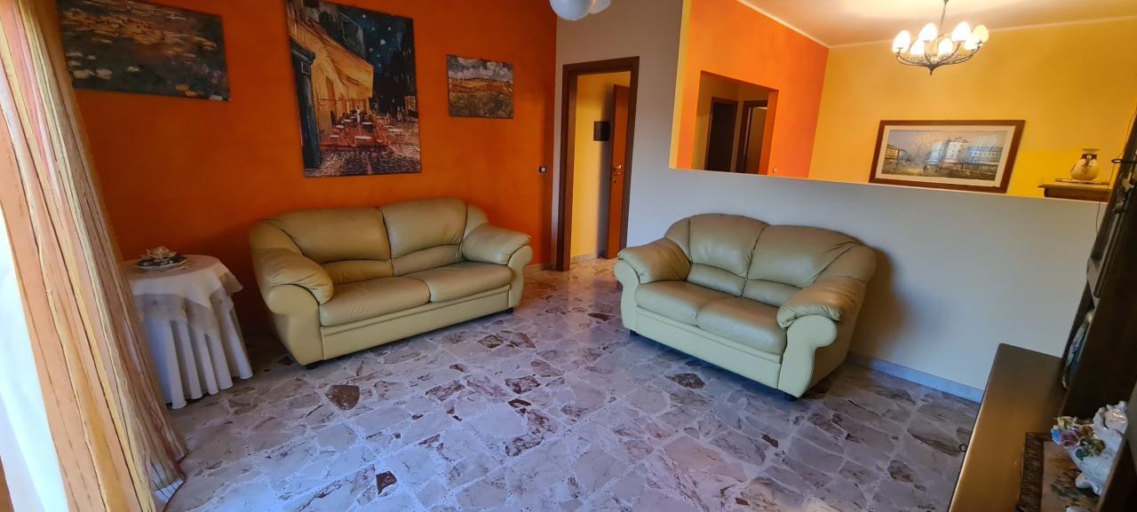 casa indipendente in vendita a Priolo Gargallo