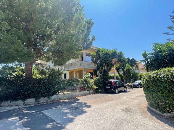 casa indipendente in vendita a Priolo Gargallo