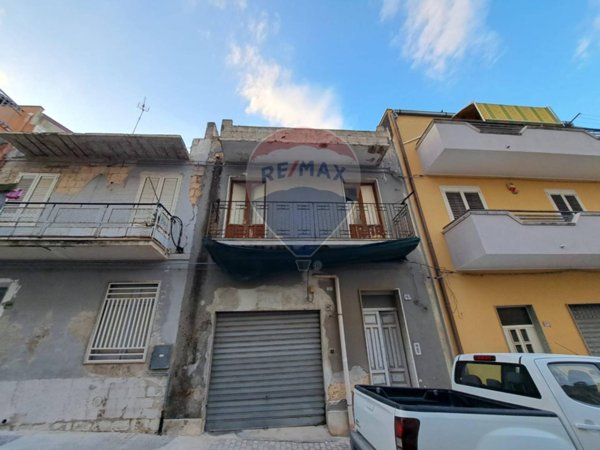 casa indipendente in vendita a Priolo Gargallo