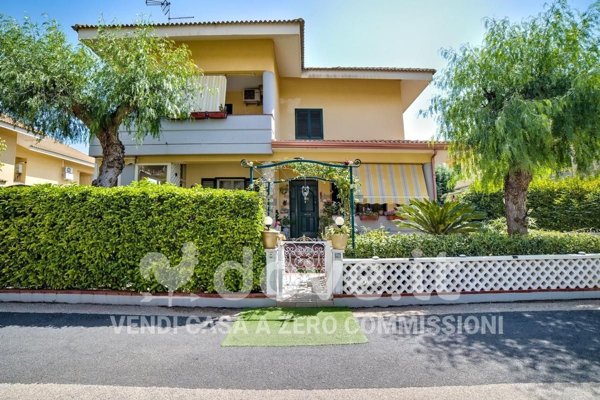 casa indipendente in vendita a Priolo Gargallo