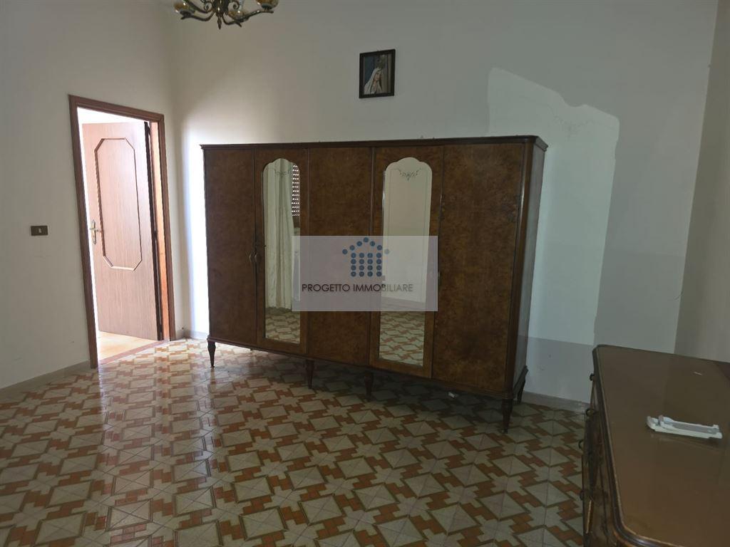 casa indipendente in vendita a Priolo Gargallo