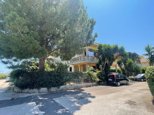 casa indipendente in vendita a Priolo Gargallo