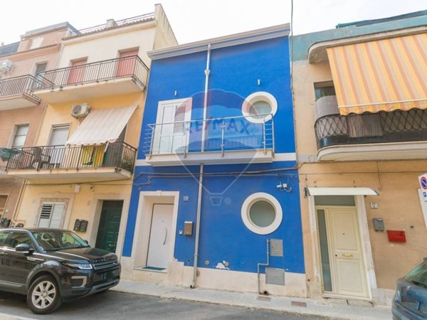 casa indipendente in vendita a Priolo Gargallo