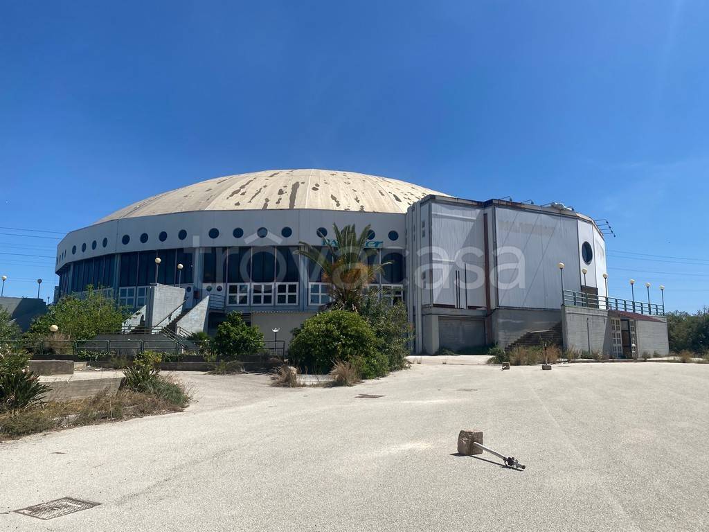 negozio in vendita a Priolo Gargallo