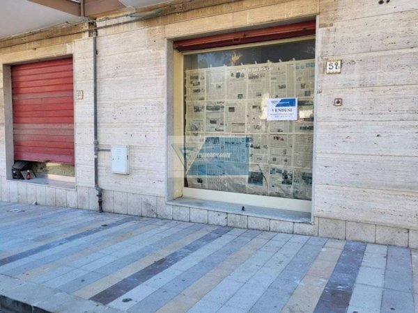 negozio in vendita a Priolo Gargallo