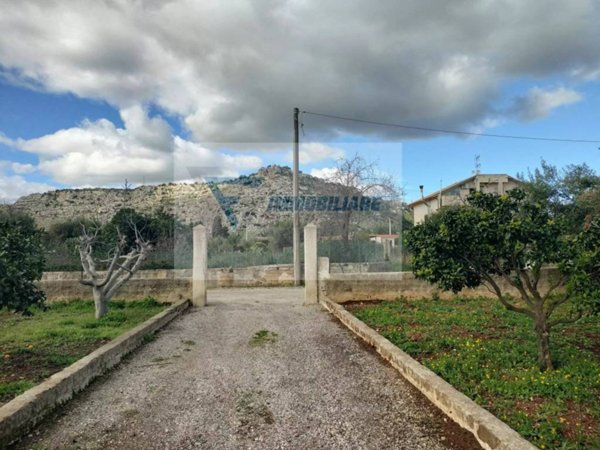 terreno agricolo in vendita a Priolo Gargallo