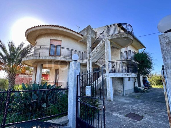 casa indipendente in vendita a Priolo Gargallo