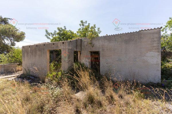 casale in vendita a Priolo Gargallo