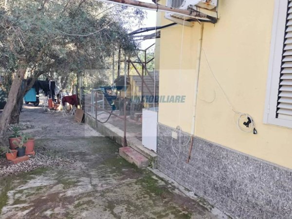 casa indipendente in vendita a Priolo Gargallo