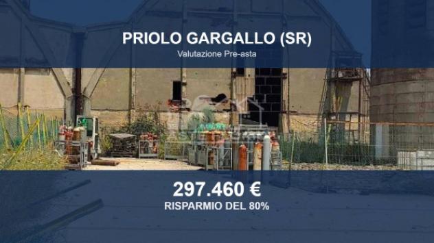 locale commerciale in vendita a Priolo Gargallo