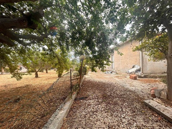 casa indipendente in vendita a Priolo Gargallo