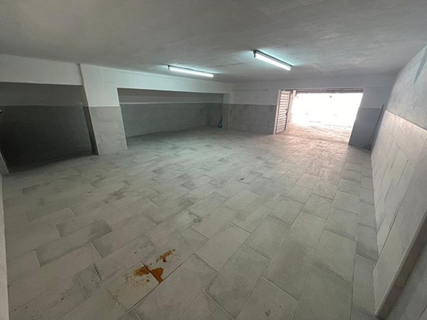 locale di sgombero in vendita ad Alà dei Sardi