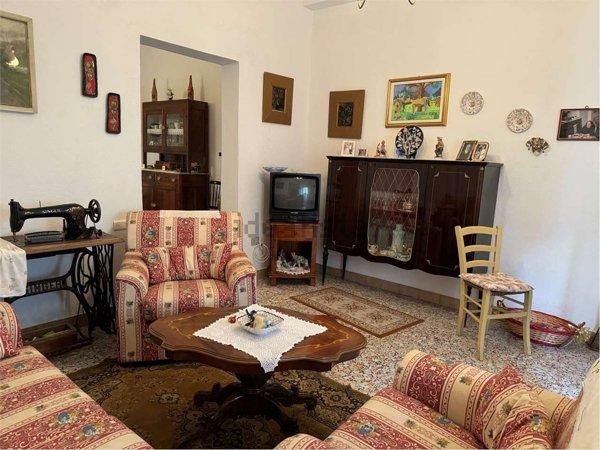 casa indipendente in vendita ad Alà dei Sardi
