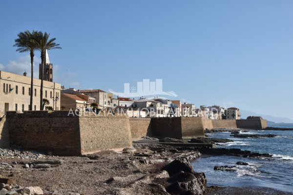 locale commerciale in vendita ad Alà dei Sardi