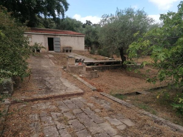 casa indipendente in vendita ad Alghero in zona Pivarada