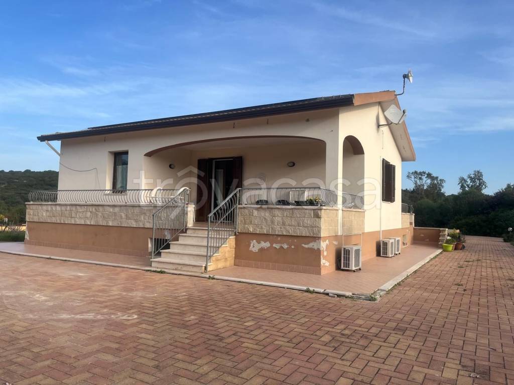 casa indipendente in vendita ad Alghero
