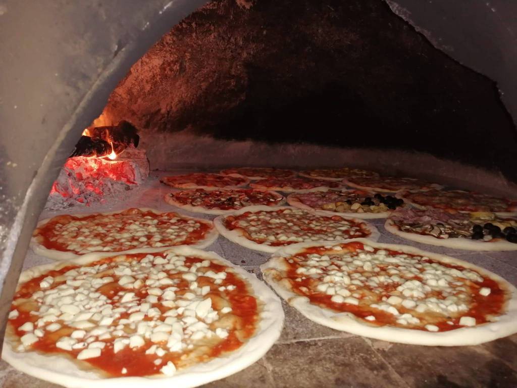 negozio in vendita ad Alghero in zona Maria Pia