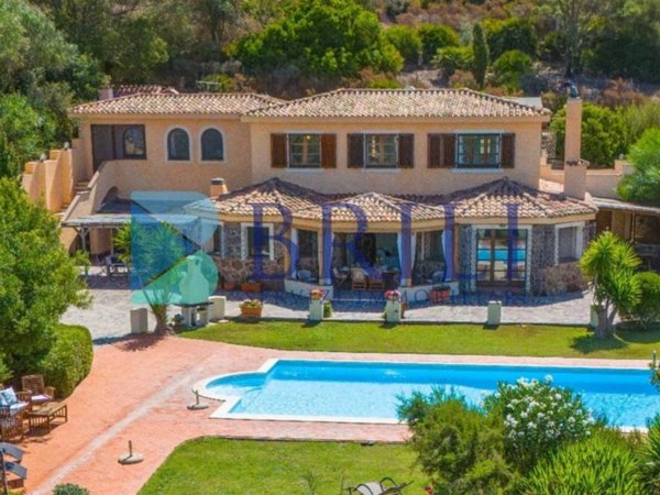 casa indipendente in vendita ad Alghero in zona Pivarada