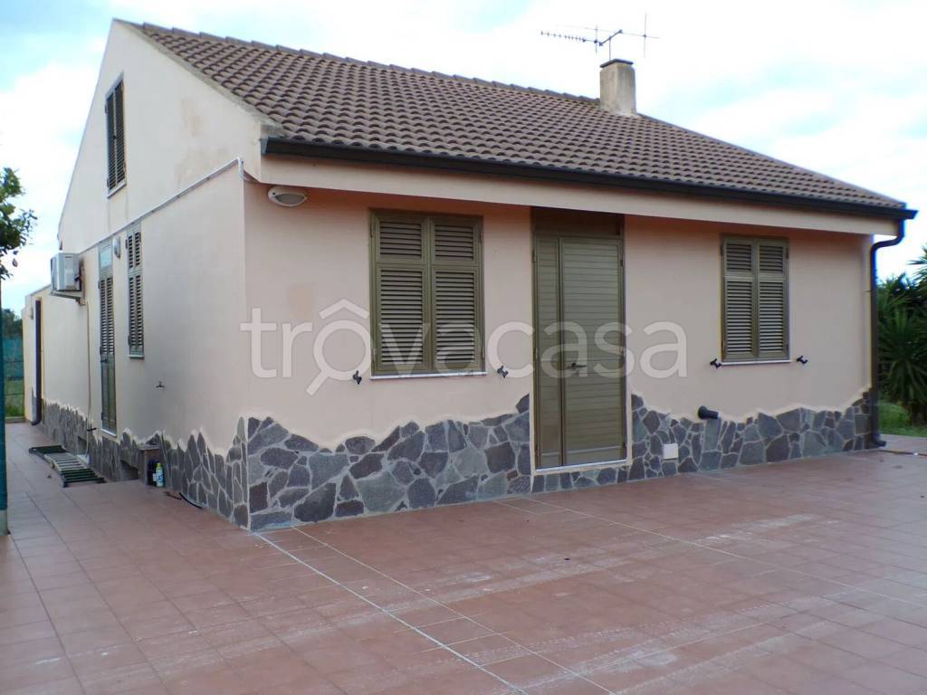 casa indipendente in vendita ad Alghero in zona Fertilia