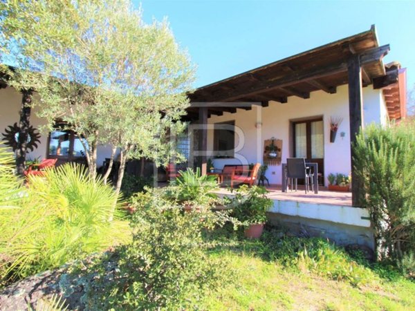 negozio in vendita ad Alghero in zona Pivarada