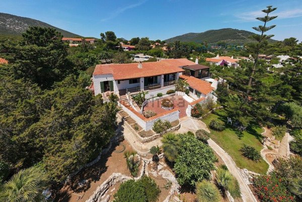 casa indipendente in vendita ad Alghero