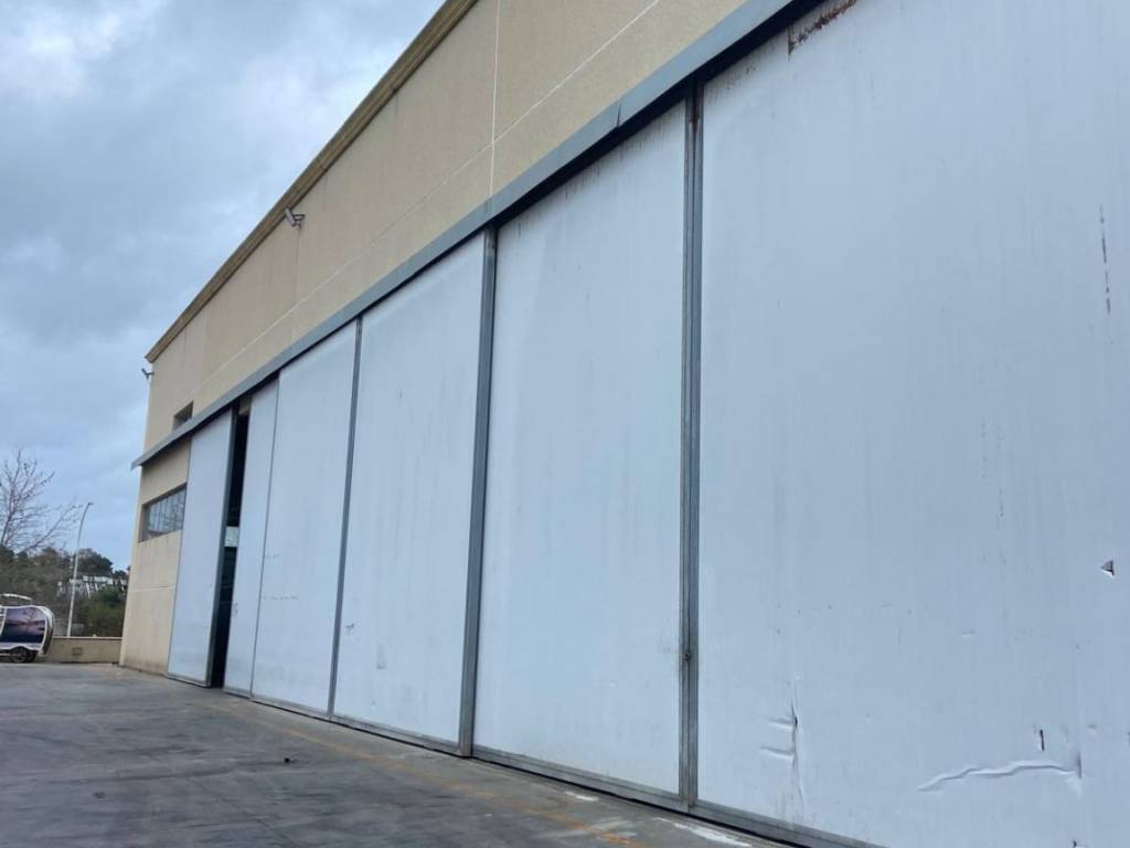 capannone in vendita ad Alghero in zona Fertilia