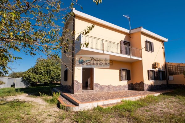 casa indipendente in vendita ad Alghero