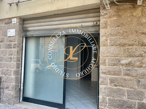 negozio in vendita ad Alghero in zona Pivarada